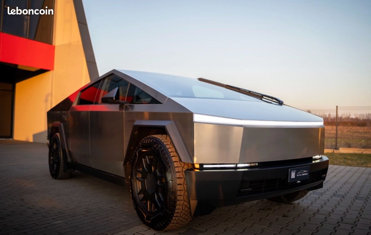 TESLA CYBERTRUCK AWD Foundation Series – 600 CH – 28.600 km – 2024 (image 1)