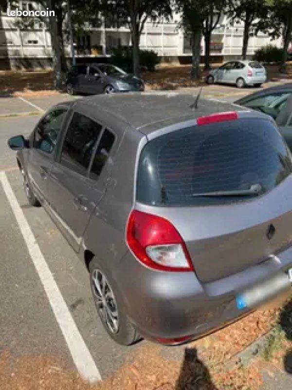 Renault clio 3 1.5 dci 75 cv (image 7)