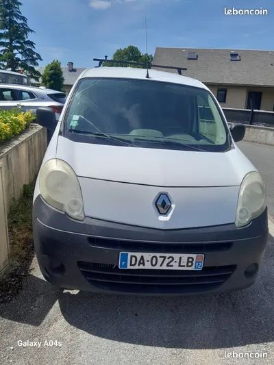 Véhicule renault (image 1)