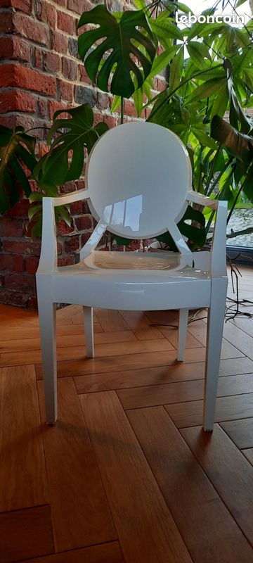 Chaise design enfant (image 1)