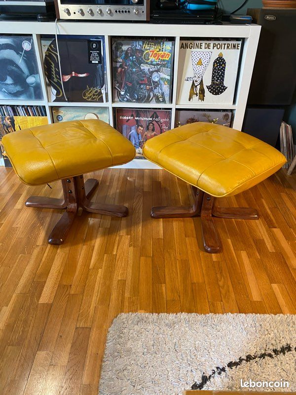 Paire de repose-pieds / poufs vintage scandinaves années 70 – rénovés (image 2)