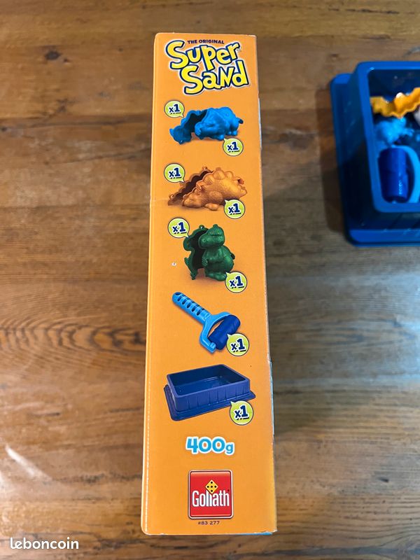 561799_4
