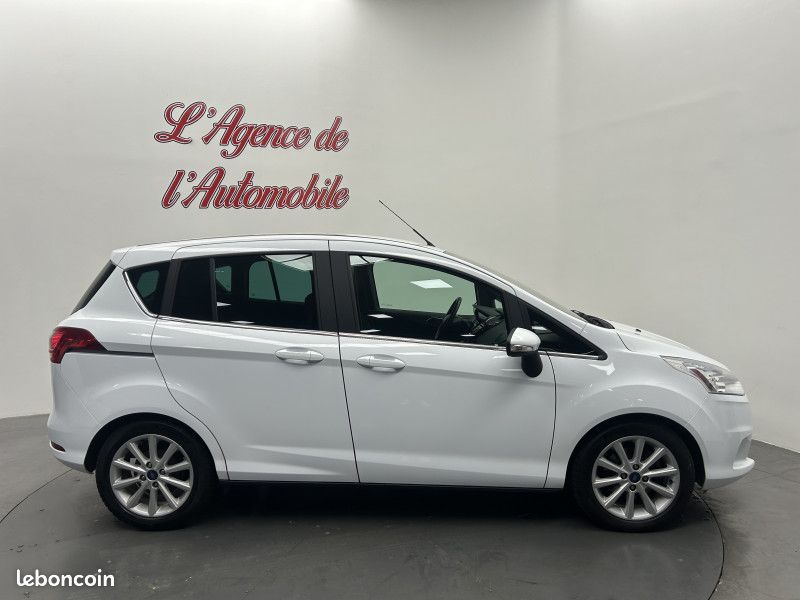Ford B-MAX 1.0 scti 125 chTitanium / GPS / Climatisation / Régulateur / Radar (image 11)