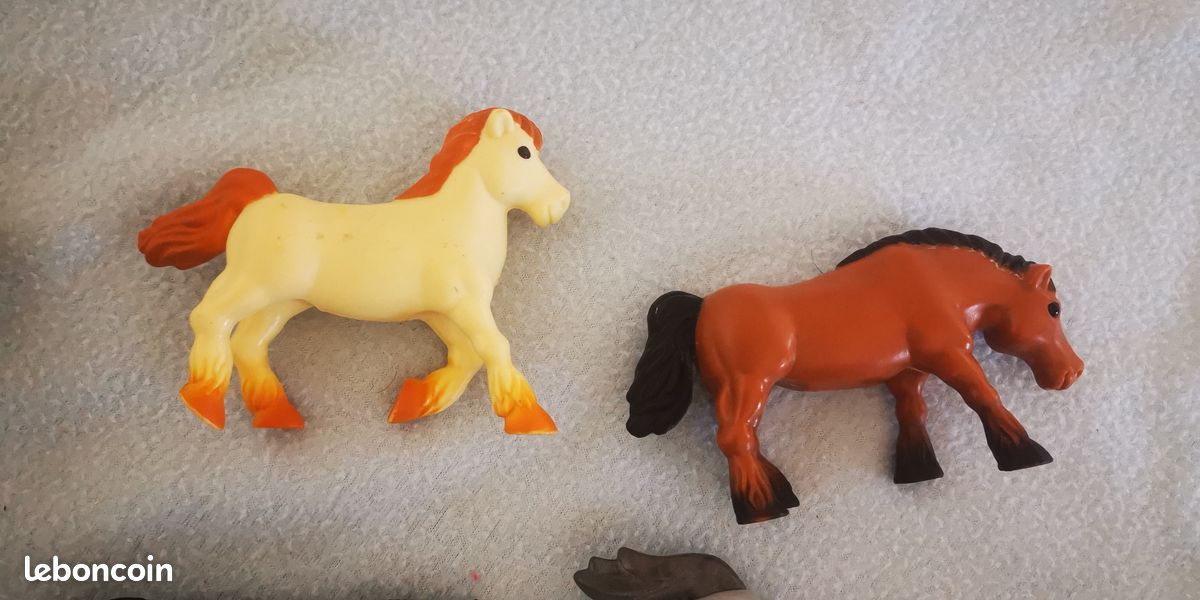 Figurines de petits chevaux (image 9)
