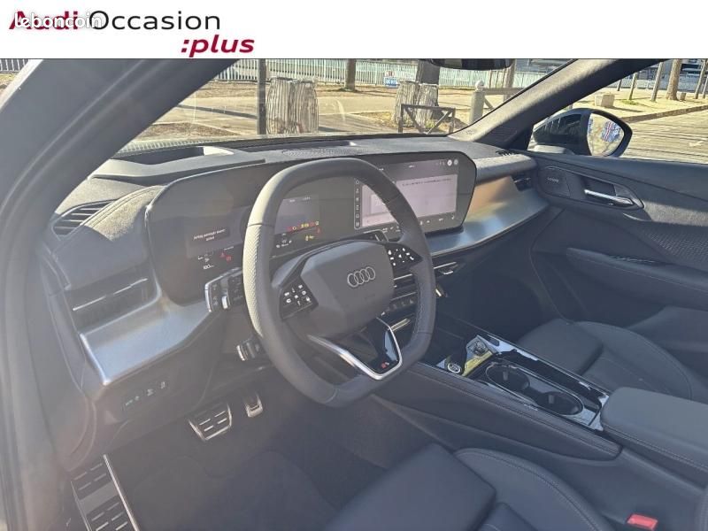 Audi Q3 1.5 TFSI 150ch Hybride S line S tronic 7 (image 7)