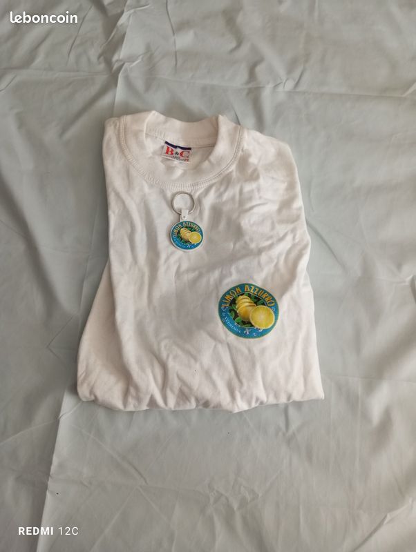 Lot tee-shirt neuf taille L et porte-clef " Limon Azzurro " (image 1)