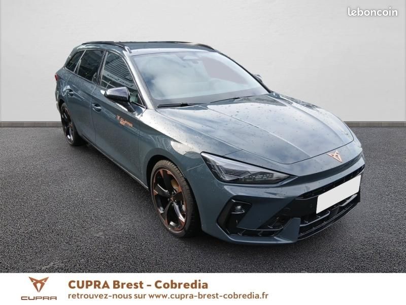 Cupra Leon ST 1.5 eTSI Hybrid 150ch V DSG7 (image 3)