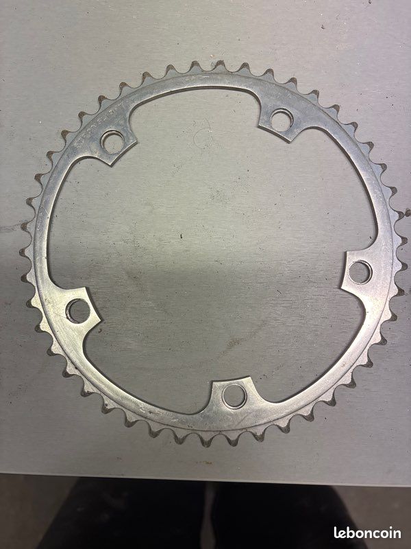 🔧 Lot plateaux Stronglight 46 dents (2 modèles) (image 2)