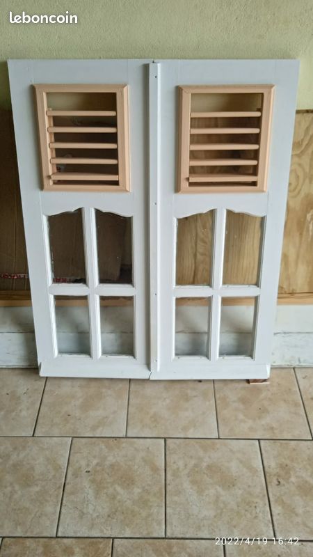 Portes et fenêtres en bon états 2 paires de portes 6 paires de fenêtres et 2 contre vent (image 5)