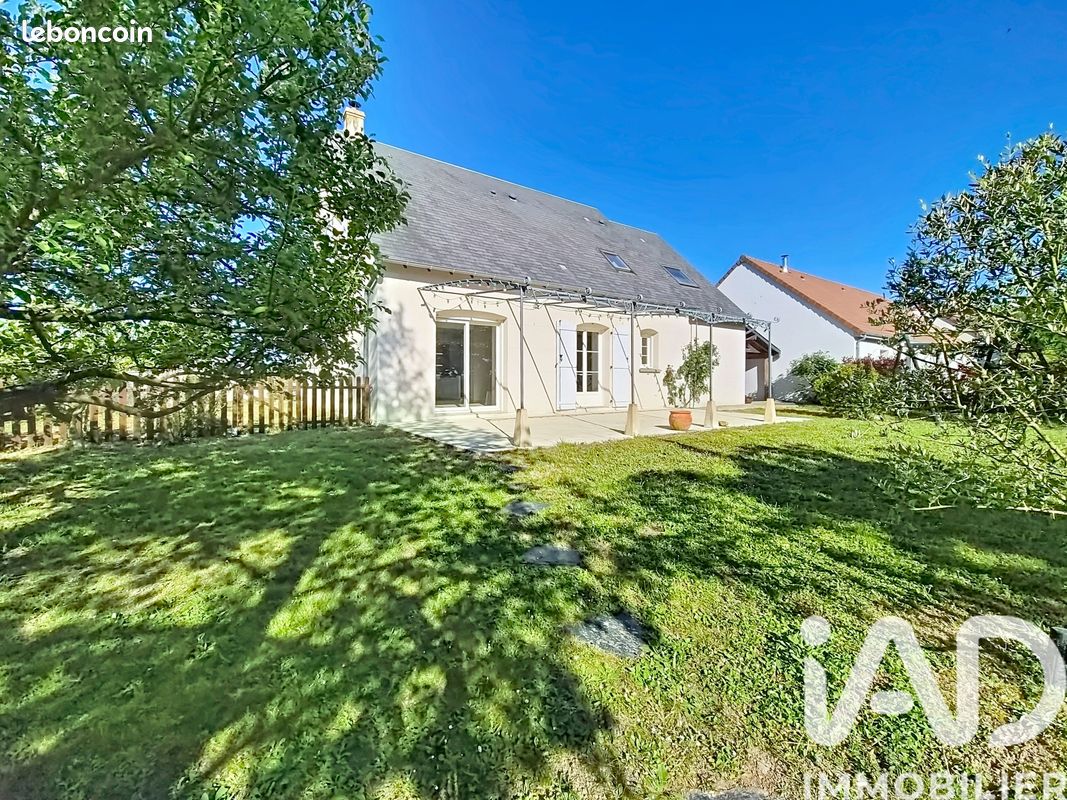 Maison 7 pièces 140 m² · à Luynes · 140 m² · 315 000 €