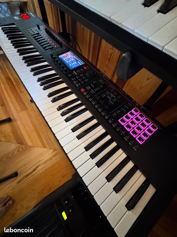 Roland Fantom 07 (image 3)