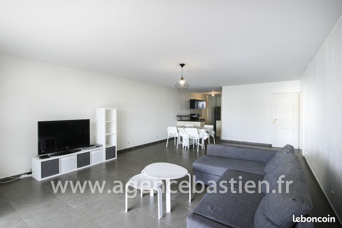 Appartement 3 pièces 92 m² · à Ferney-Voltaire · 92 m² · 1 880 €/mois