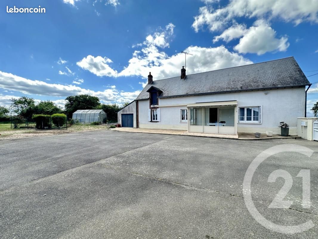 Maison 4 pièces 81 m² · à Yèvres · 81 m² · 160 000 €
