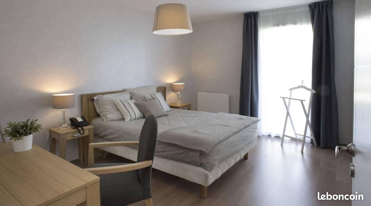 Appartement 1 pièce 45 m² · à Parthenay · 45 m² · 655 €