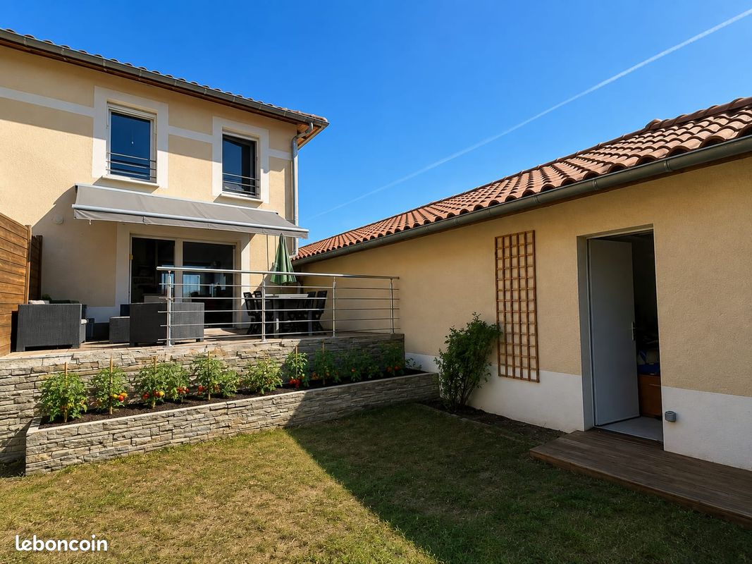 Maison 4 pièces 78 m² · à Vif · 78 m² · 1 200 €/mois