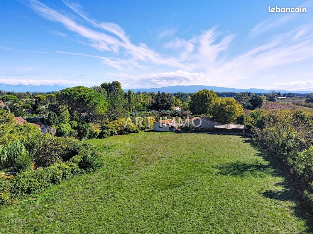 Terrain 400 m² CHATEAUNEUF DE GADAGNE · à Châteauneuf-de-Gadagne · 153 000 €