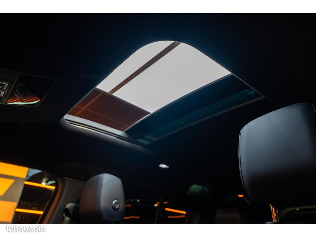 LAND ROVER DEFENDER 110 P300e X-DYNAMIC SE (image 30)