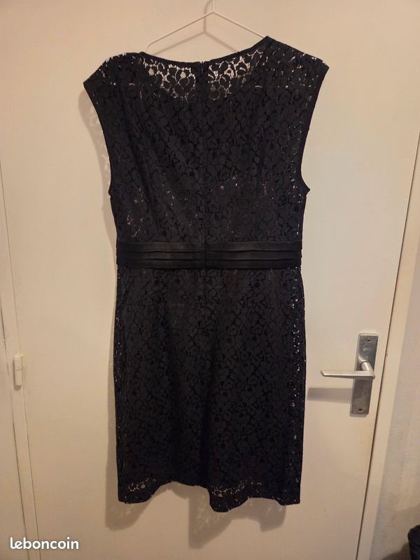 Robe (image 2)