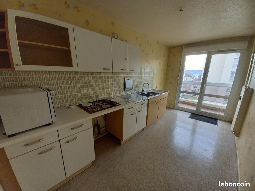Appartement 5 pièces 80 m² · à Vesoul · 80 m² · 75 000 €
