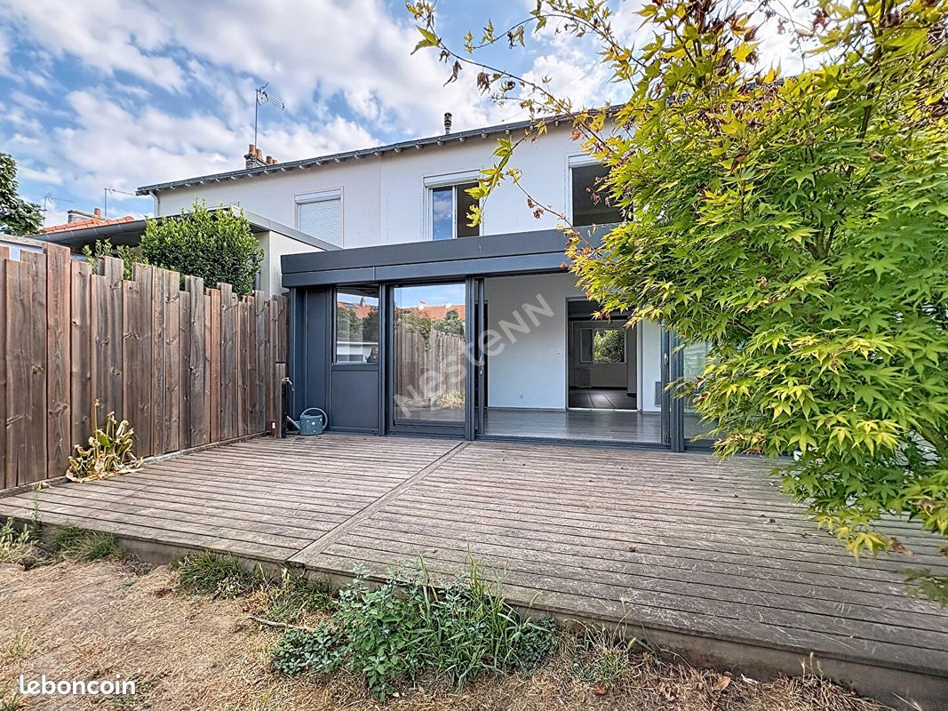 Maison 5 pièces 99 m² · à Rezé · 99 m² · 349 000 €