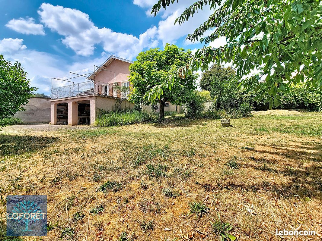 Maison 7 pièces 158 m² · à Charly · 158 m² · 399 900 €