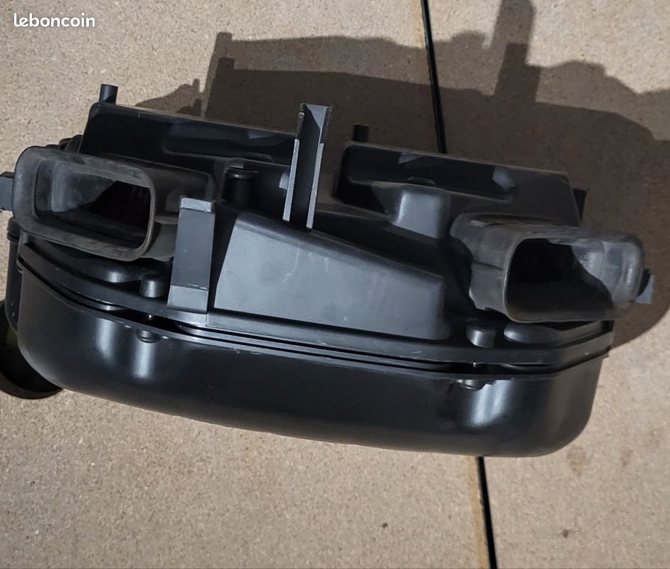 Boitier air + filtre 1100CBR 99/00 (image 2)