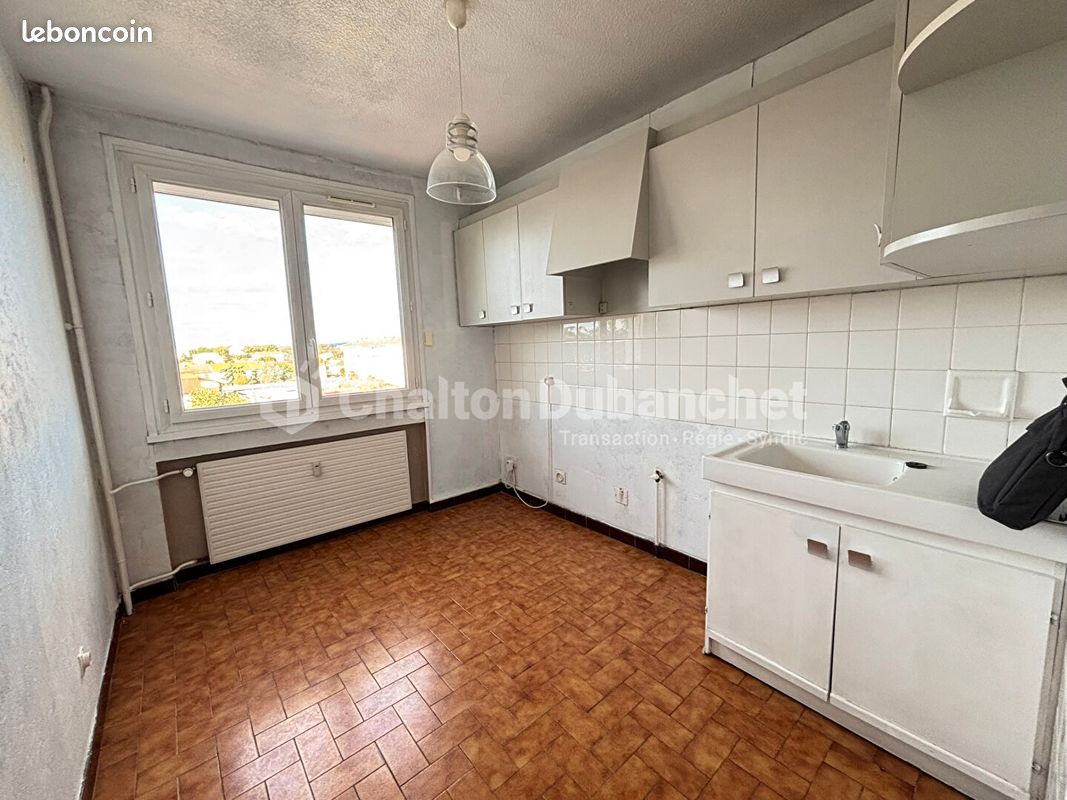 Appartement 2 pièces 47 m² · à Roanne · 47 m² · 540 €/mois