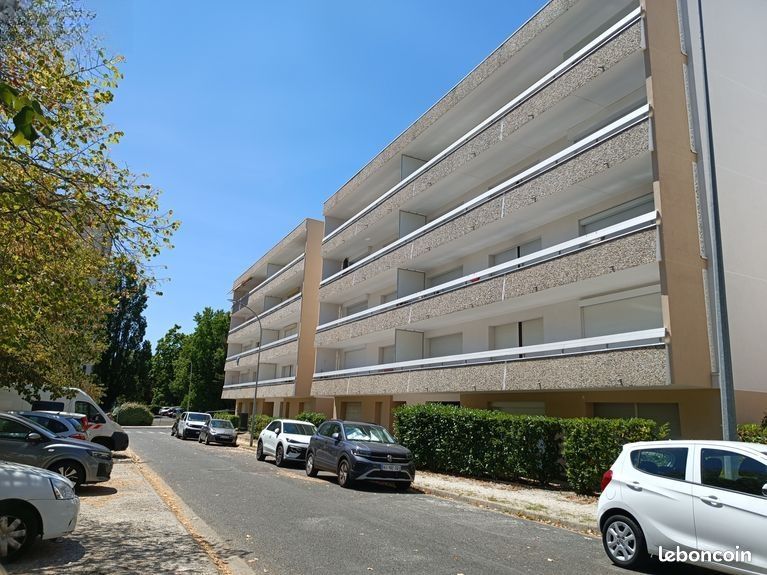 Appartement 1 pièce 25 m² · à Pessac · 25 m² · 650 €