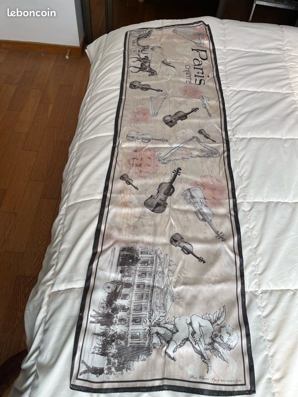 Foulard Vintage 100% Soie - Dimensions 80x88 Cm, Multicolore, Thème Années 80