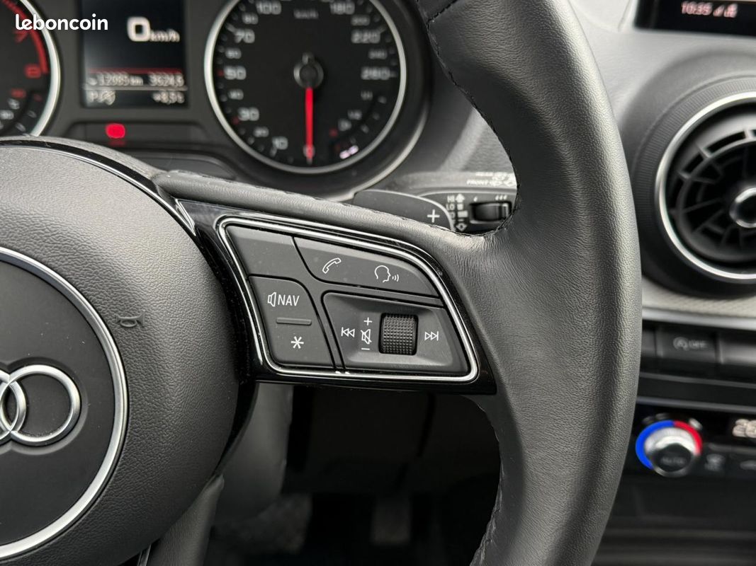 AUDI Q2 35 TFSI 150 S-Tronic S Line avec Caméra et Hayon électrique (image 27)