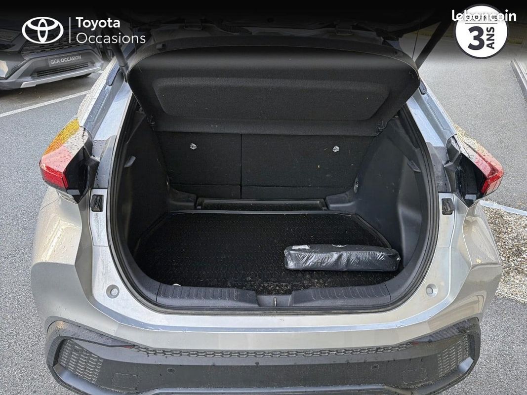Toyota C-HR 1.8 Hybride 140ch Graphic MY26 (image 10)