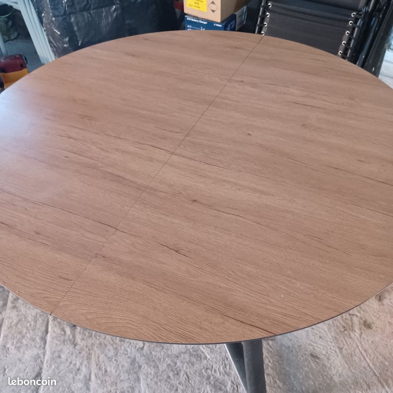 Table (image 1)