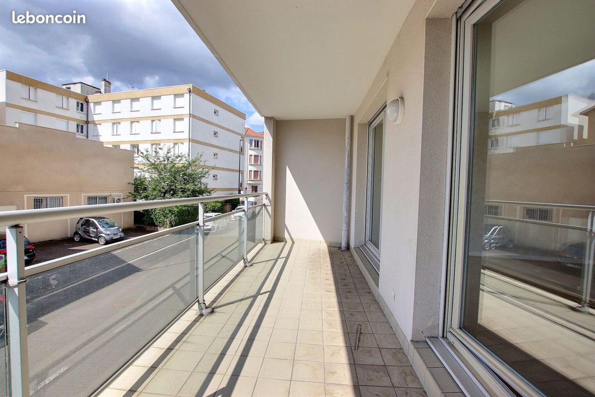 Appartement 3 pièces 83 m² · à Clermont-Ferrand · 83 m² · 845 €
