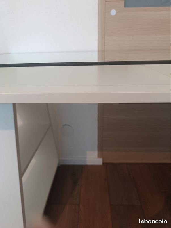 Bureau (image 4)