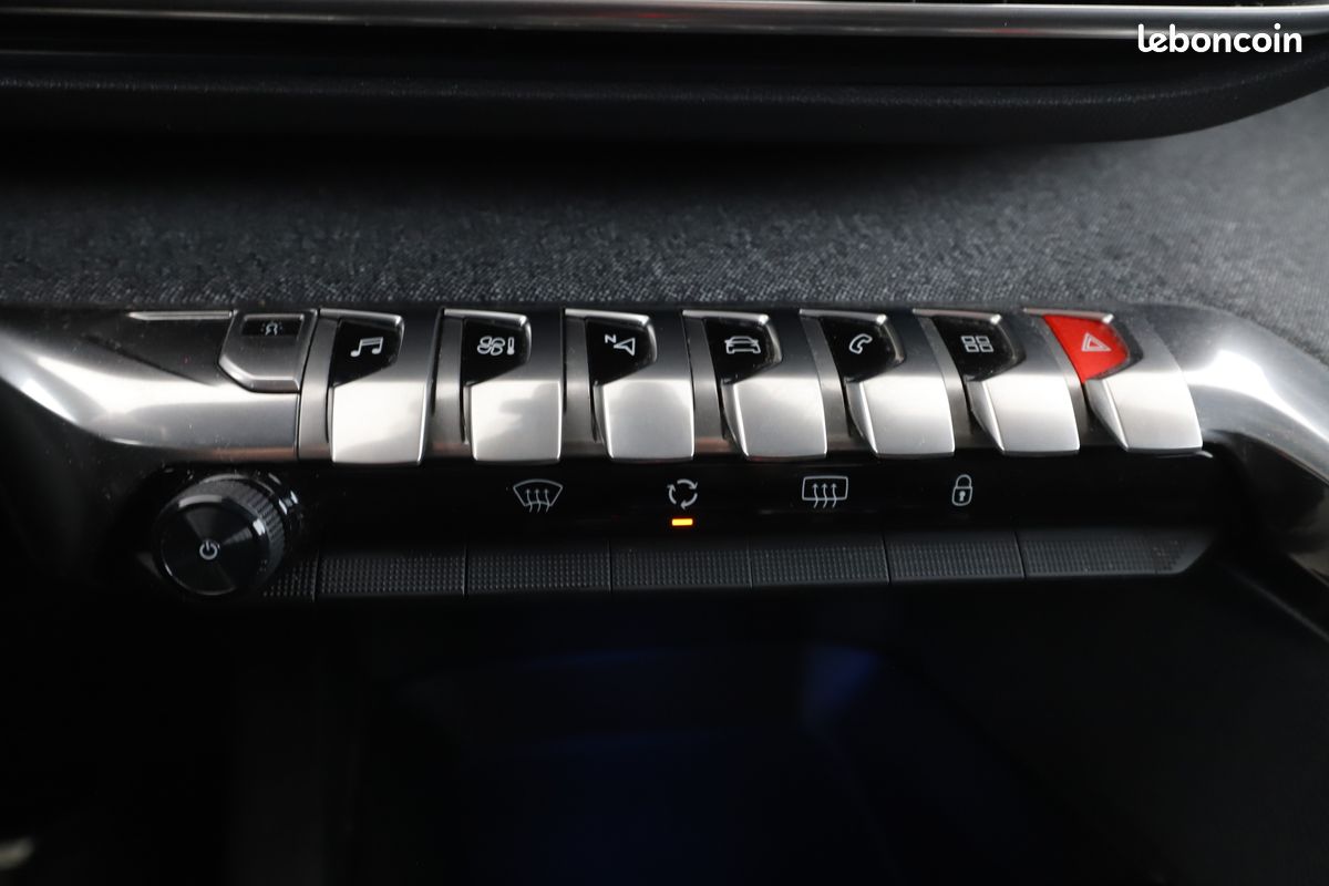 Peugeot 3008 1.6 THP GT Line EAT6 165 ch (image 22)