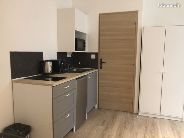 Studio 1 pièce 12 m²