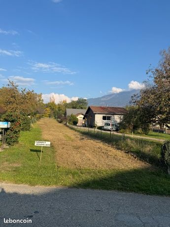 Terrain plat 670m2