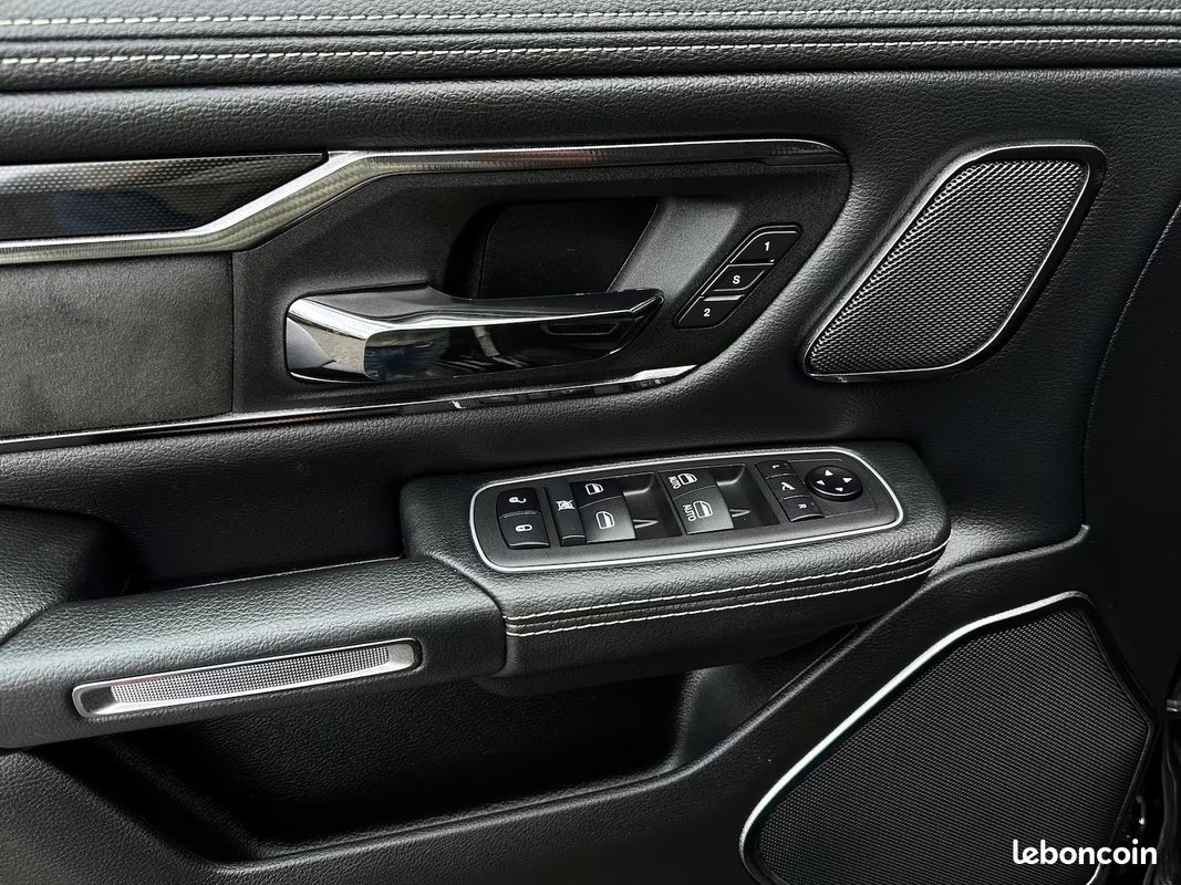 Dodge RAM 1500 Rebel GT 5.7 HEMI eTorque 401 ch 4x4 – Pano – HUD – Harman Kardon – GPL (image 10)