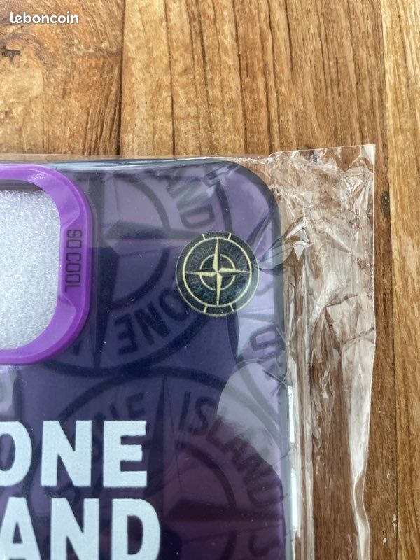 Coque Stone Island Pour IPhone 13 – Violet – Métallisée – Anti-choc