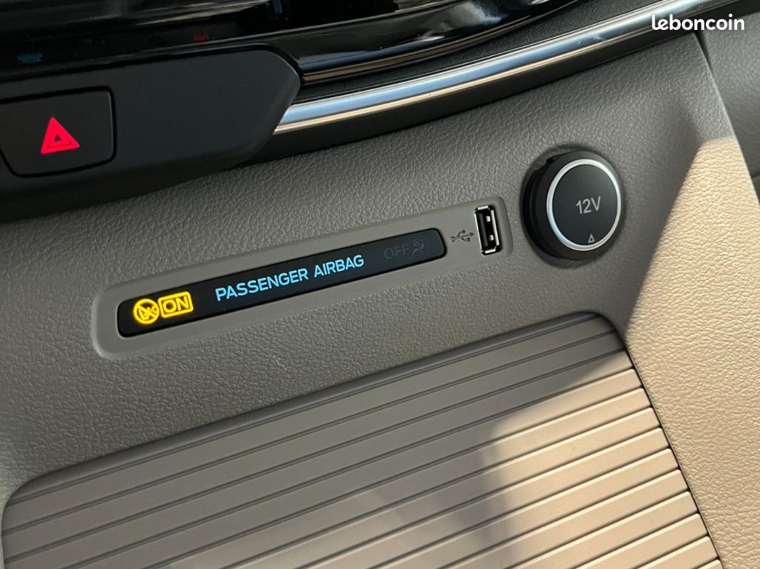 FORD TOURNEO CUSTOM 320 L1H1 1.0 EcoBoost 120 Phev Titanium (image 44)