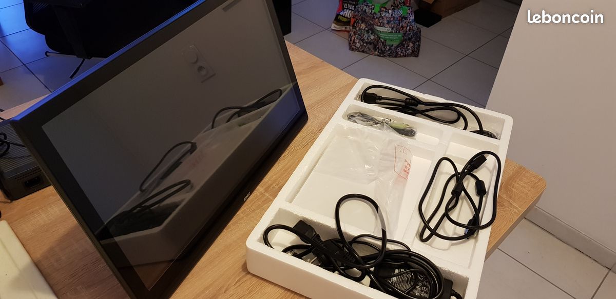 Ecran 21.5" Tactile - LDLC Pro Touch 21.5 (image 1)