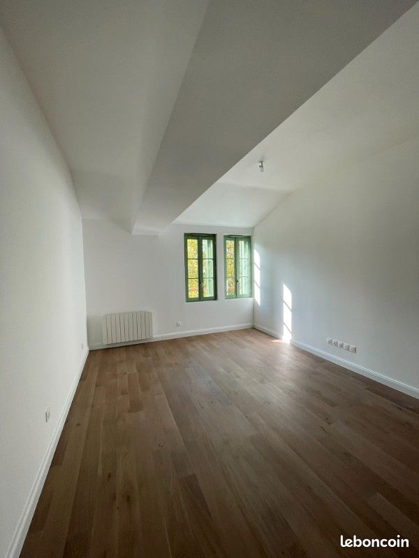 Appartement 3 pièces 61 m² · à Marseille · 61 m² · 908 €