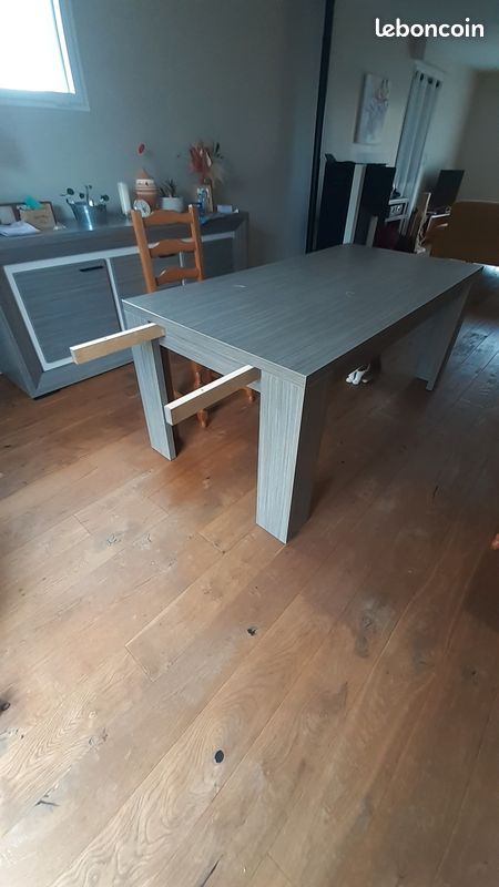 Table à manger (image 1)