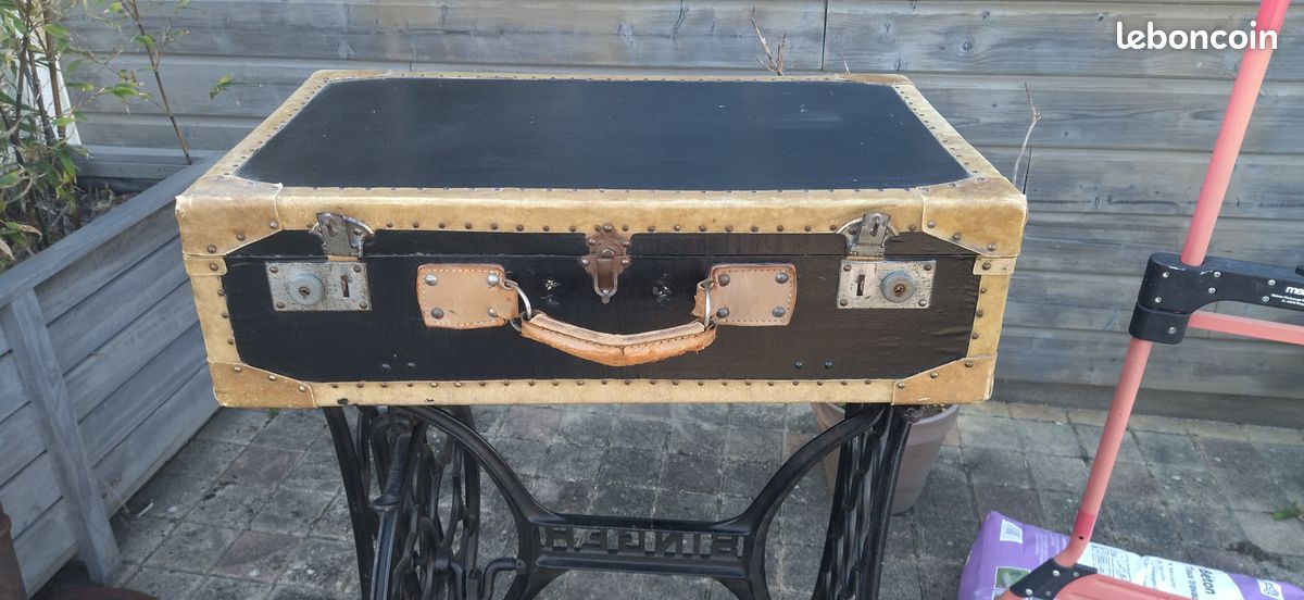 Valise Vintage En Bois – Collection Infanterie Parachutiste 18 BAIP, Déco Militaire