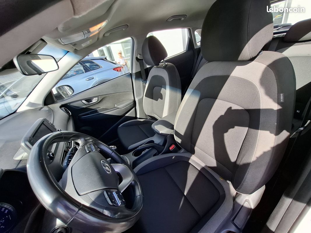 HYUNDAI Kona 1.0 T-GDi 120 Intuitive camera de recul bluetooth (image 6)
