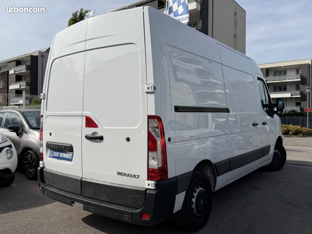 Renault Master III PHASE 3 L2H2 2.3 DCI 16V 136 CH 1ERE MAIN (image 9)