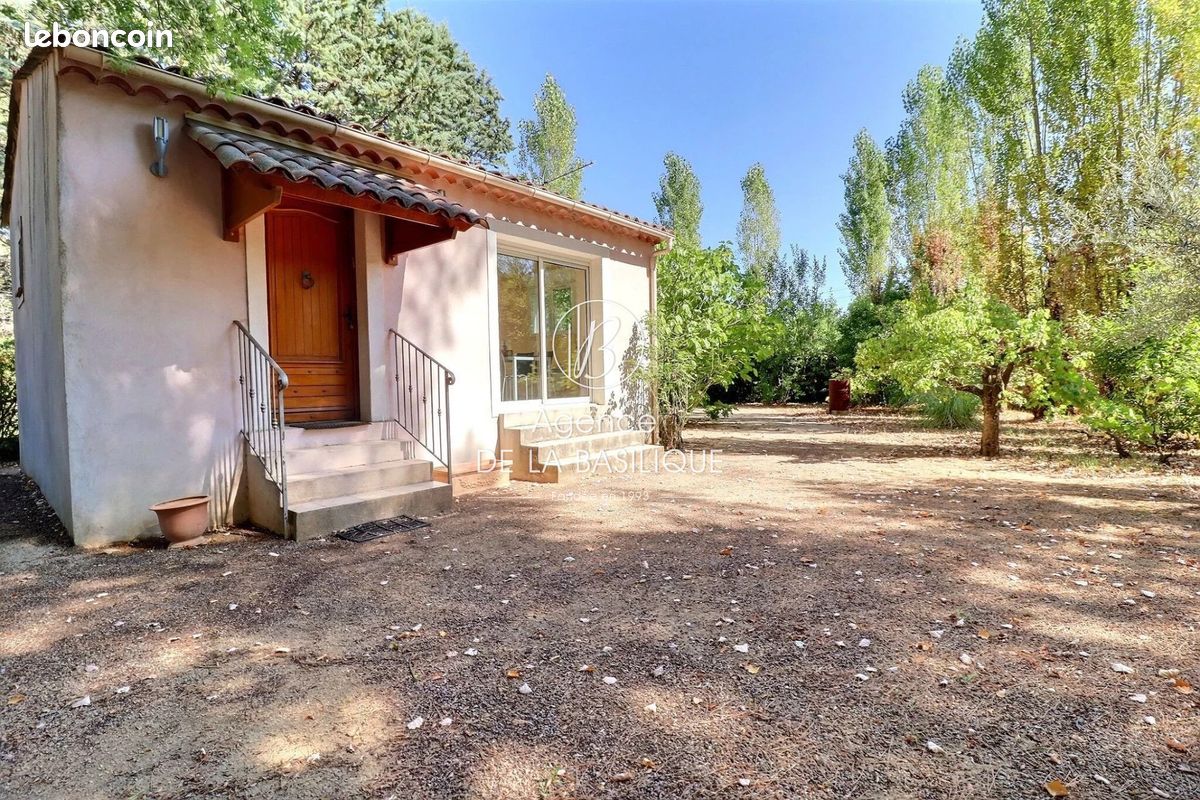 Maison 32 m² · à Saint-Maximin-la-Sainte-Baume · 32 m² · 249 000 €