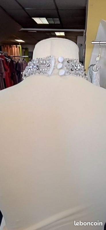 Robe de mariée taille 38 en satin ANCIENNE COLLECTION (image 8)