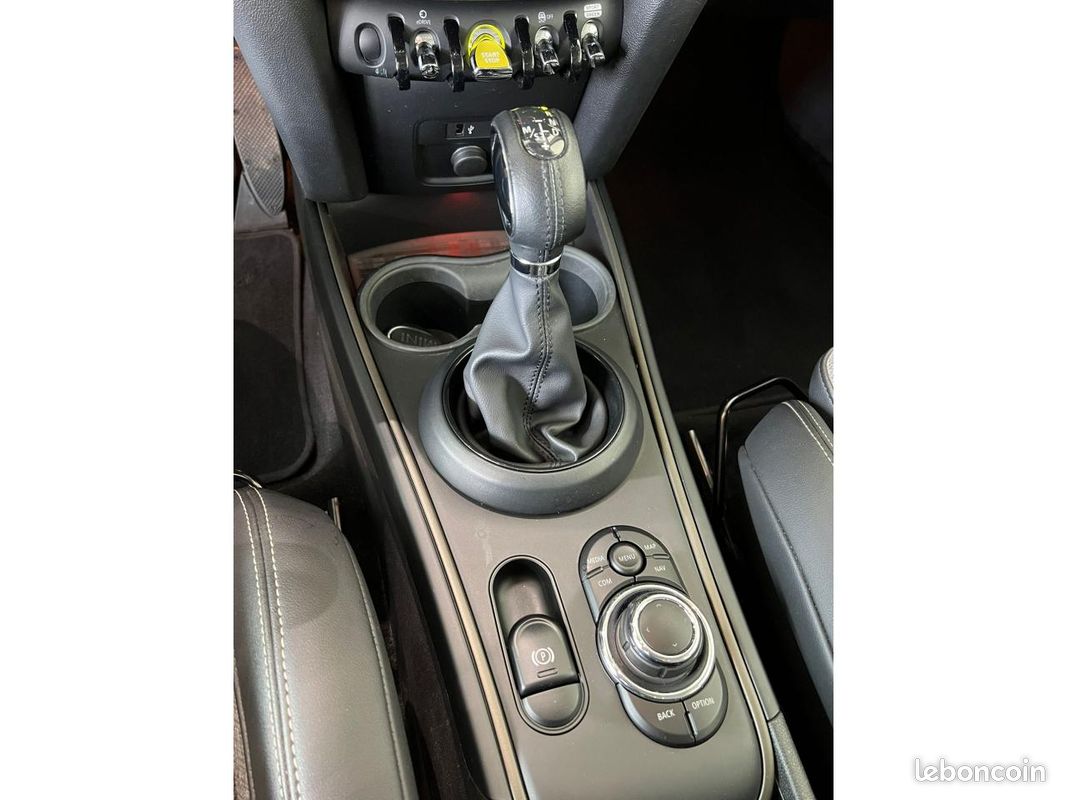 MINI COUNTRYMAN F60 COOPER SE 125ch + 95ch ALL4 BVA 6 Caméra Carplay LED Union Jack (image 7)