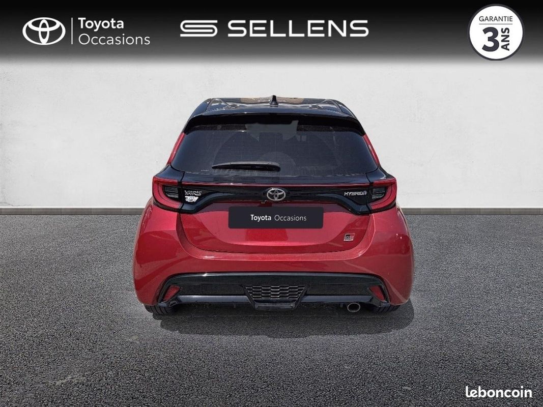 Toyota Yaris 116h GR Sport 5p MY22 (image 4)